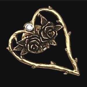 Heart Shape Pin Brooch Jewelry Gold Tone Roses Flowers Thorns Clear Stone 1 inch